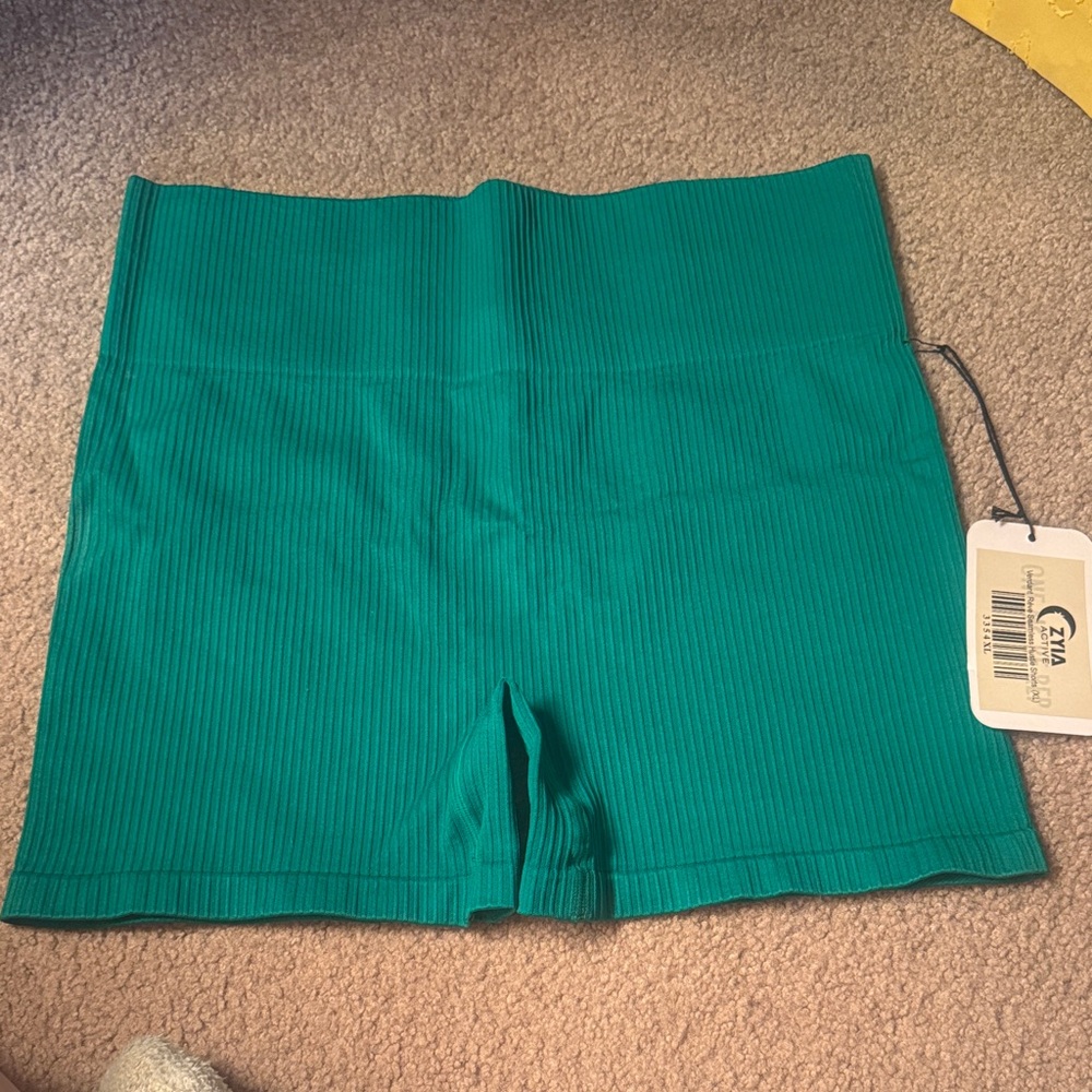 Zyia Green Women's Shorts